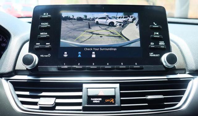 Photo of 2020 Platinum White Pearl Honda Accord
