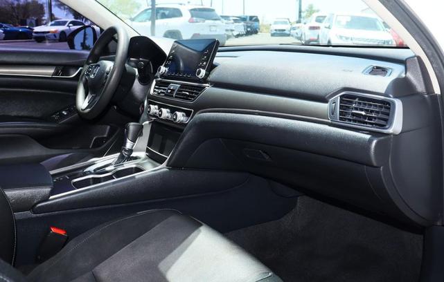 Photo of 2020 Platinum White Pearl Honda Accord