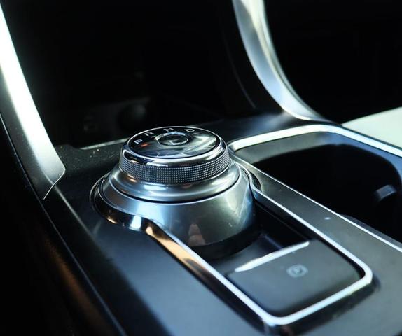 Photo of 2017 Ingot Silver Ford Fusion Hybrid