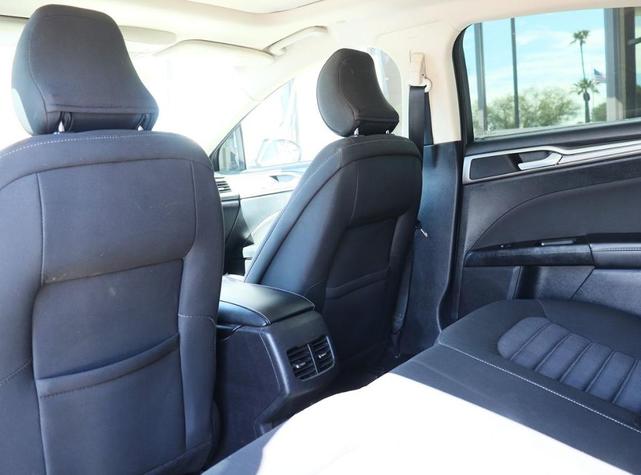 Photo of 2017 Ingot Silver Ford Fusion Hybrid