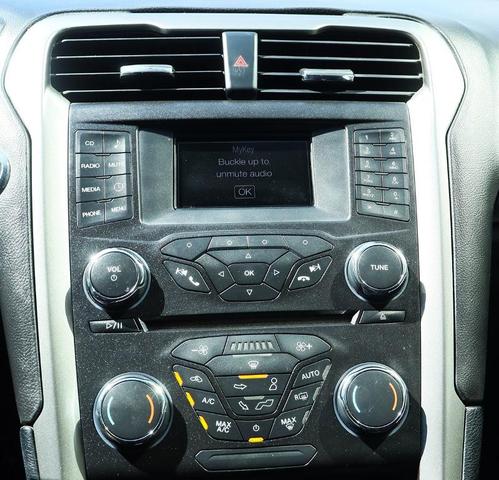 Photo of 2017 Ingot Silver Ford Fusion Hybrid