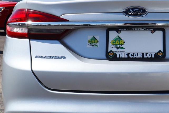 Photo of 2017 Ingot Silver Ford Fusion Hybrid