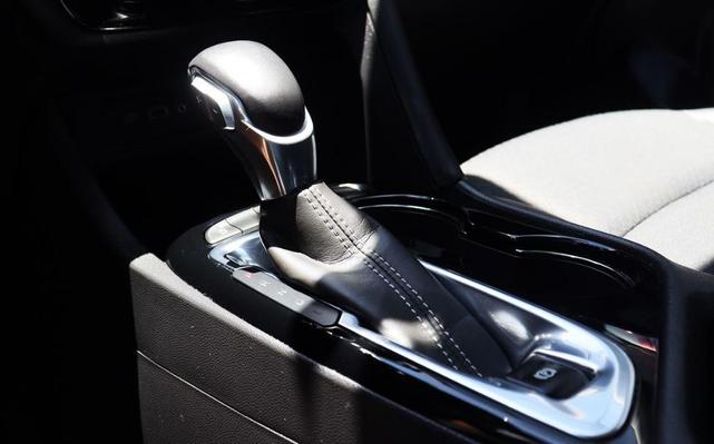 Photo of 2023 Moonstone Gray Metallic Buick Encore GX