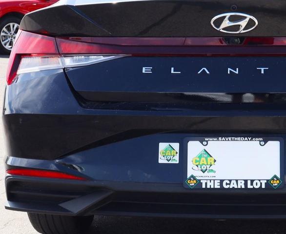 Photo of 2023 Onyx Black Hyundai ELANTRA