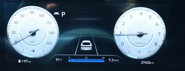 Photo of 2023 Onyx Black Hyundai ELANTRA