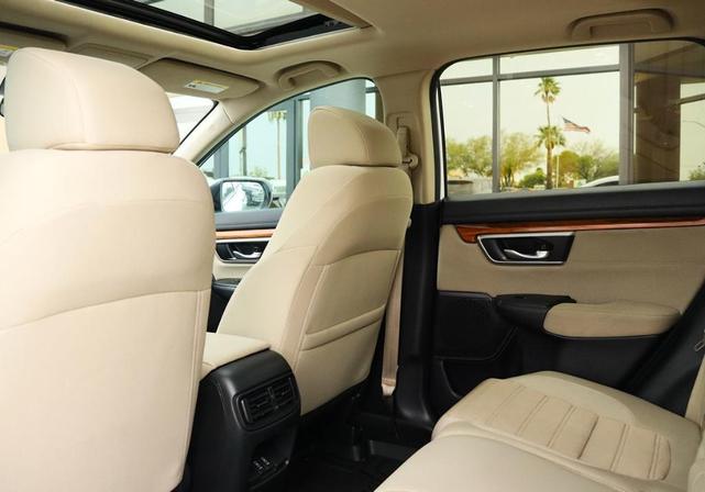 Photo of 2022 Platinum White Pearl Honda CR-V