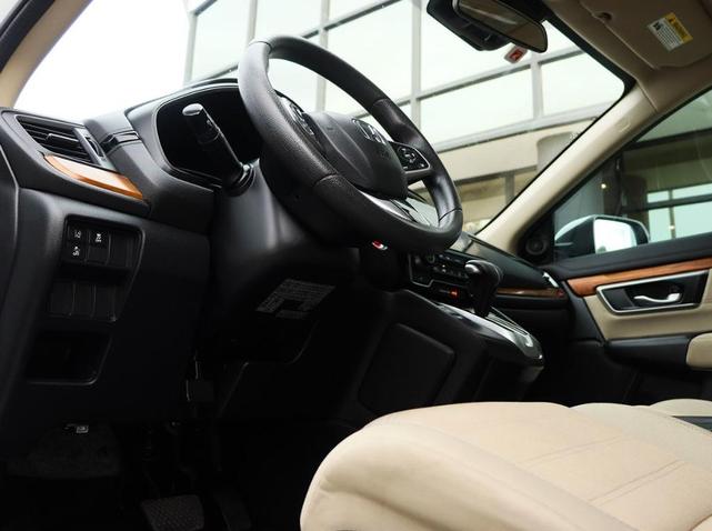 Photo of 2022 Platinum White Pearl Honda CR-V