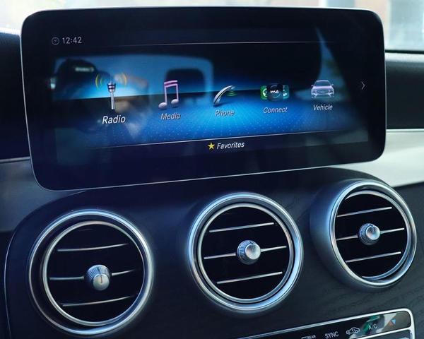 Photo of 2021 Polar White Mercedes-Benz C-Class