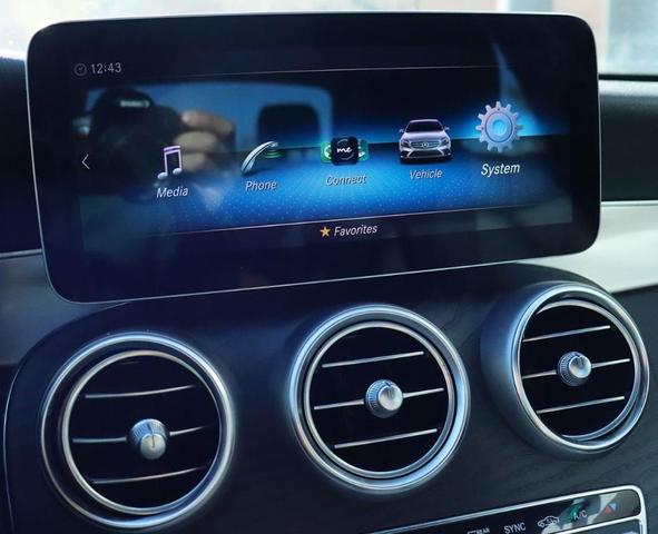 Photo of 2021 Polar White Mercedes-Benz C-Class