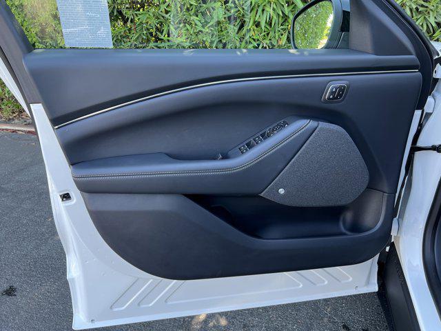 Photo of 2025 Star White Metallic Tri-Coat Ford Mustang Mach-E