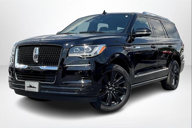 Photo of 2024 Black Metallic Lincoln Navigator
