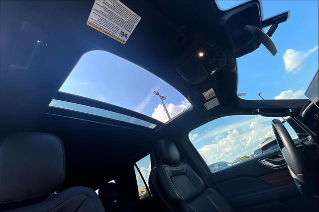 Photo of 2024 Black Metallic Lincoln Navigator