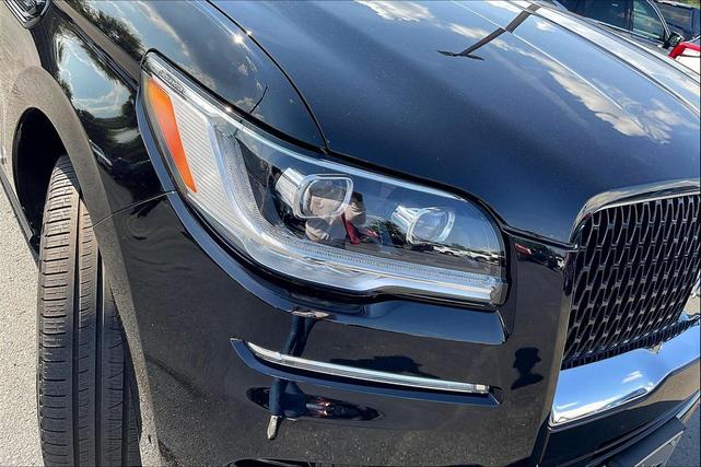 Photo of 2024 Black Metallic Lincoln Navigator