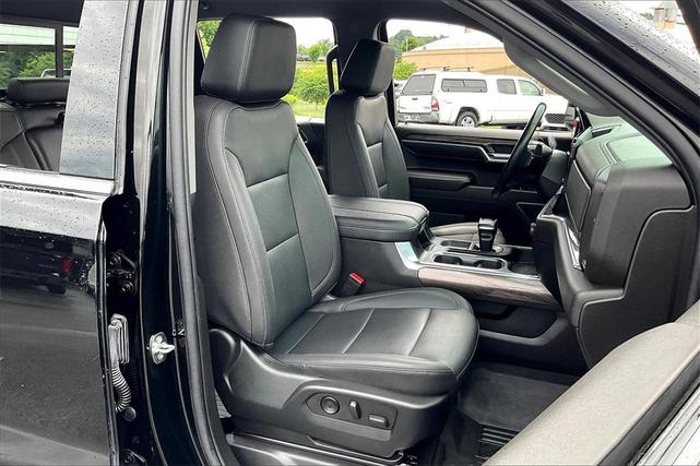 Photo of 2023 Black Chevrolet Silverado 1500