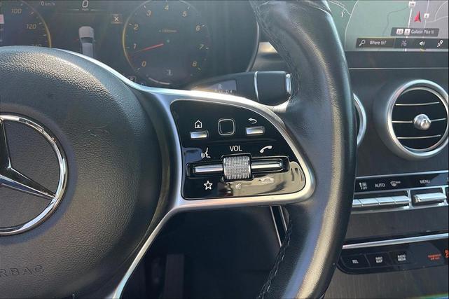Photo of 2022 Black Mercedes-Benz GLC 300