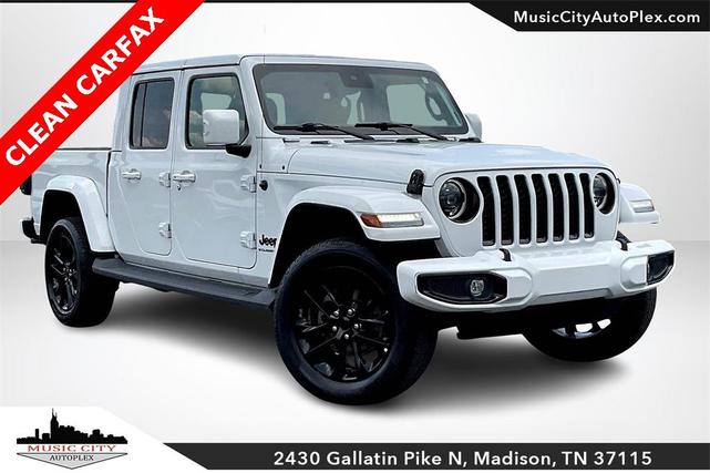 Photo of 2023 Bright White Clearcoat Jeep Gladiator