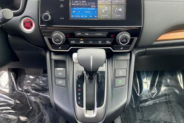 Photo of 2022 Platinum White Pearl Honda CR-V