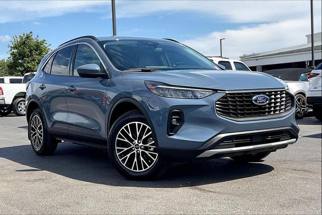 Photo of 2024 Vapor Blue Metallic Ford Escape PHEV
