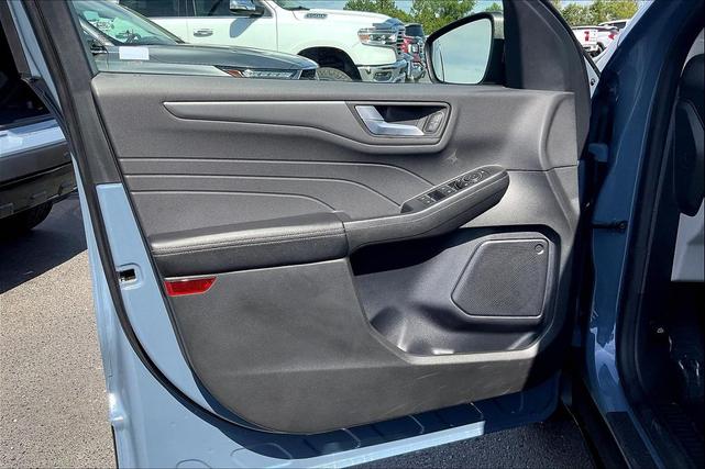 Photo of 2024 Vapor Blue Metallic Ford Escape PHEV