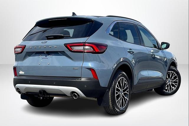 Photo of 2024 Vapor Blue Metallic Ford Escape PHEV