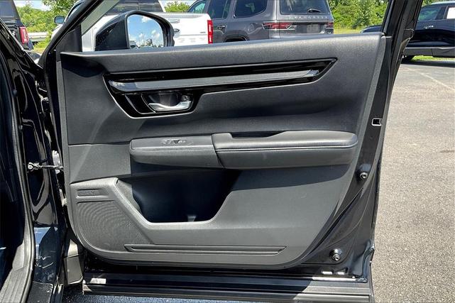 Photo of 2024 Crystal Black Pearl Honda CR-V