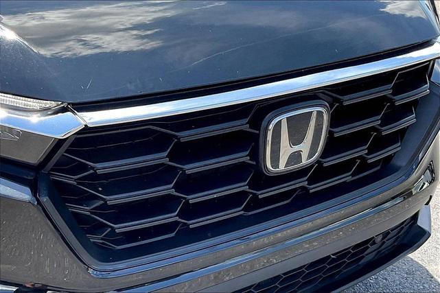 Photo of 2024 Crystal Black Pearl Honda CR-V