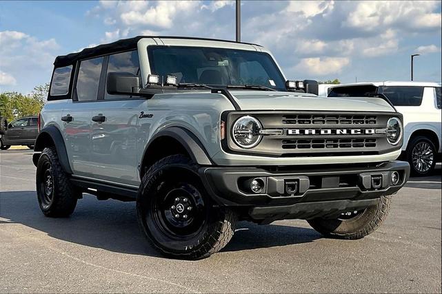 Photo of 2023 Cactus Gray Ford Bronco