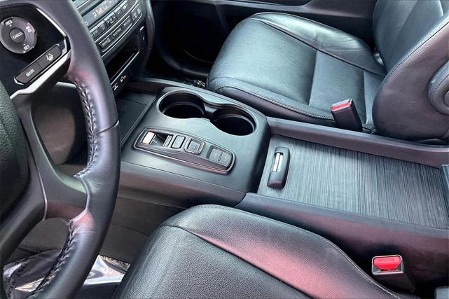 Photo of 2022 Platinum White Pearl Honda Pilot