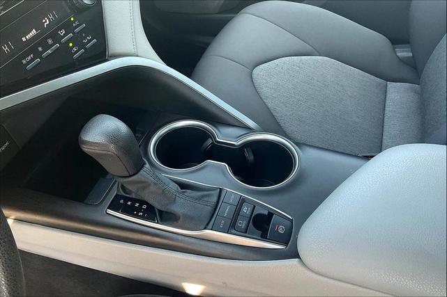 Photo of 2021 Super White Toyota Camry