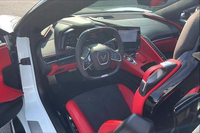Photo of 2024 Arctic White Chevrolet Corvette