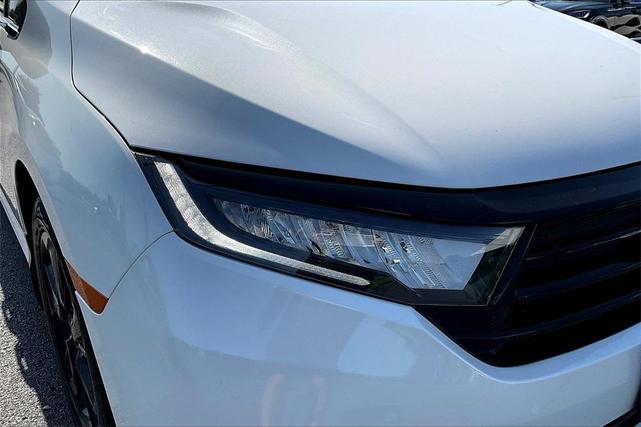 Photo of 2023 Platinum White Pearl Honda Odyssey