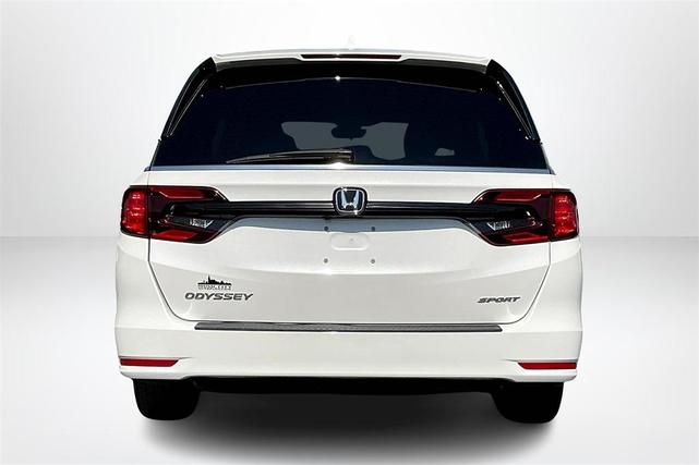 Photo of 2023 Platinum White Pearl Honda Odyssey
