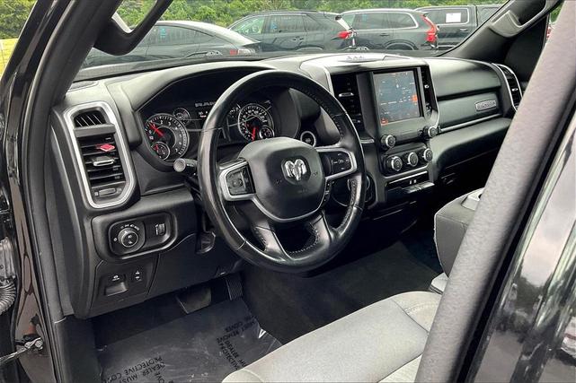 Photo of 2022 Diamond Black Crystal Pearlcoat RAM 1500