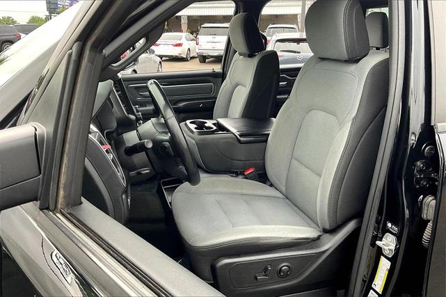 Photo of 2022 Diamond Black Crystal Pearlcoat RAM 1500
