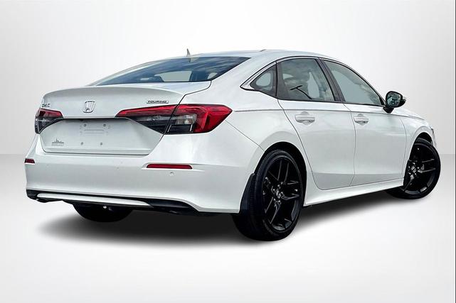 Photo of 2022 Platinum White Pearl Honda Civic