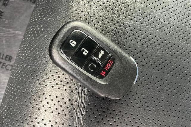 Photo of 2022 Platinum White Pearl Honda Civic