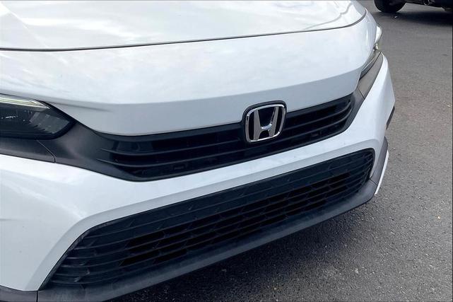 Photo of 2022 Platinum White Pearl Honda Civic