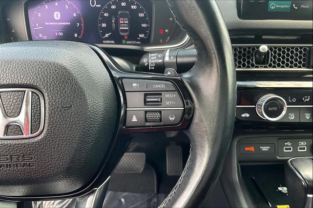 Photo of 2022 Platinum White Pearl Honda Civic