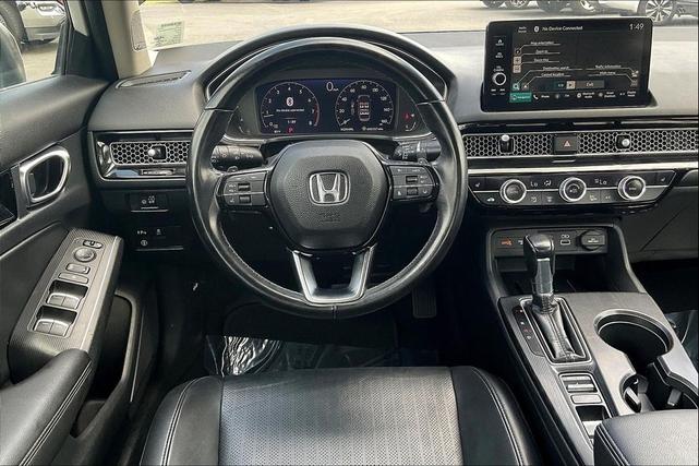 Photo of 2022 Platinum White Pearl Honda Civic