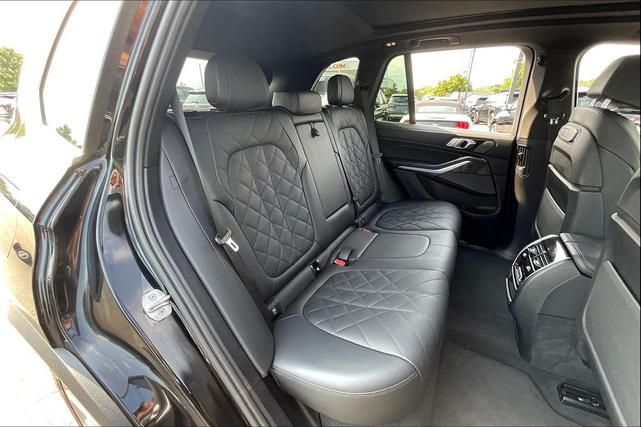 Photo of 2024 Black Sapphire Metallic BMW X5