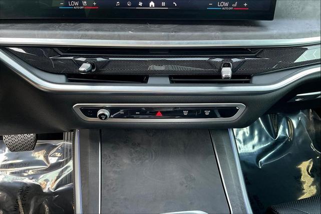 Photo of 2024 Black Sapphire Metallic BMW X5