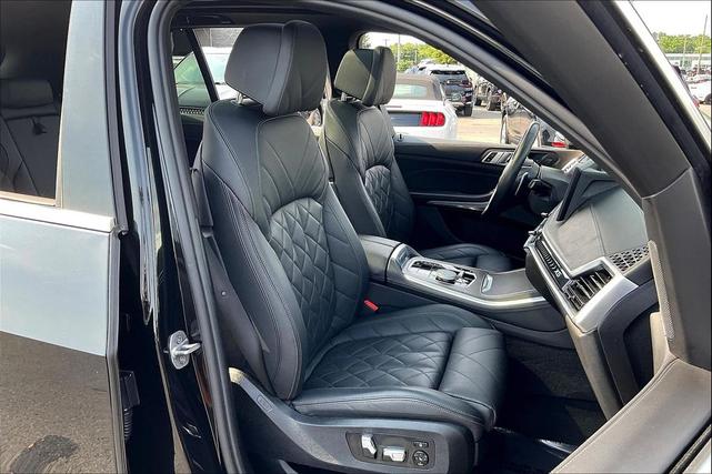 Photo of 2024 Black Sapphire Metallic BMW X5