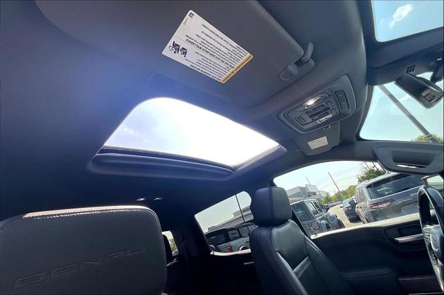 Photo of 2020 White Frost Tricoat GMC Sierra 1500