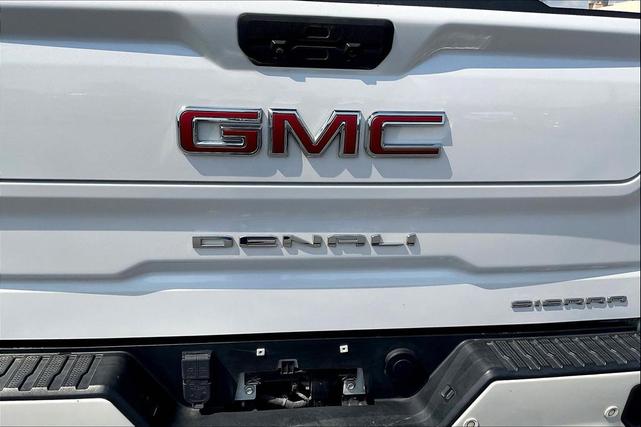 Photo of 2020 White Frost Tricoat GMC Sierra 1500