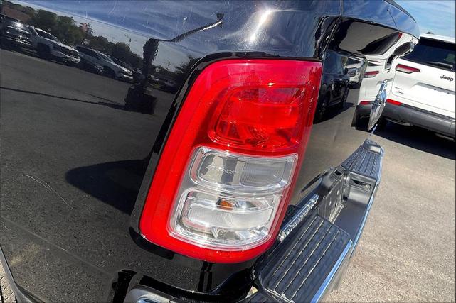 Photo of 2024 Diamond Black Crystal Pearlcoat RAM 2500