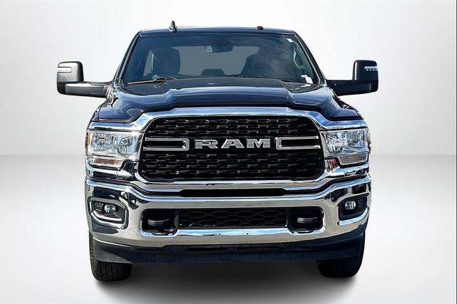 Photo of 2024 Diamond Black Crystal Pearlcoat RAM 2500