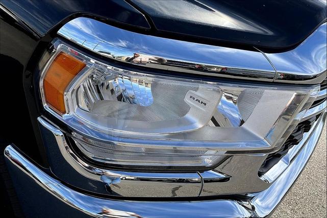 Photo of 2024 Diamond Black Crystal Pearlcoat RAM 2500