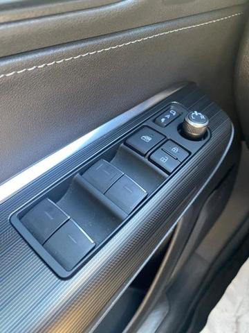 Photo of 2022 Ruby Flare Pearl Toyota Venza