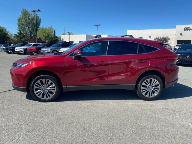 Photo of 2022 Ruby Flare Pearl Toyota Venza