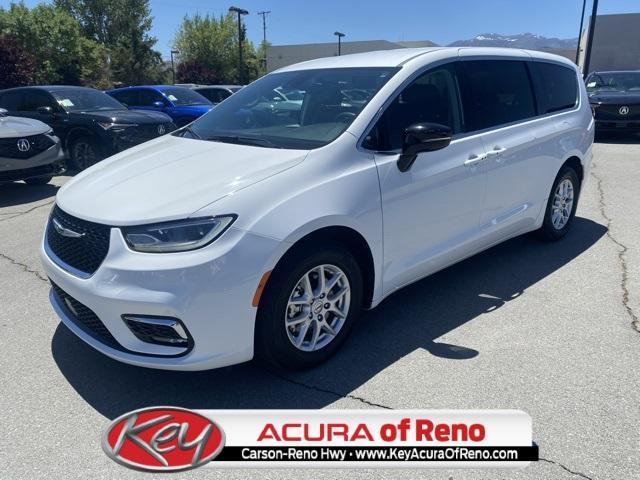 2024 Chrysler Pacifica